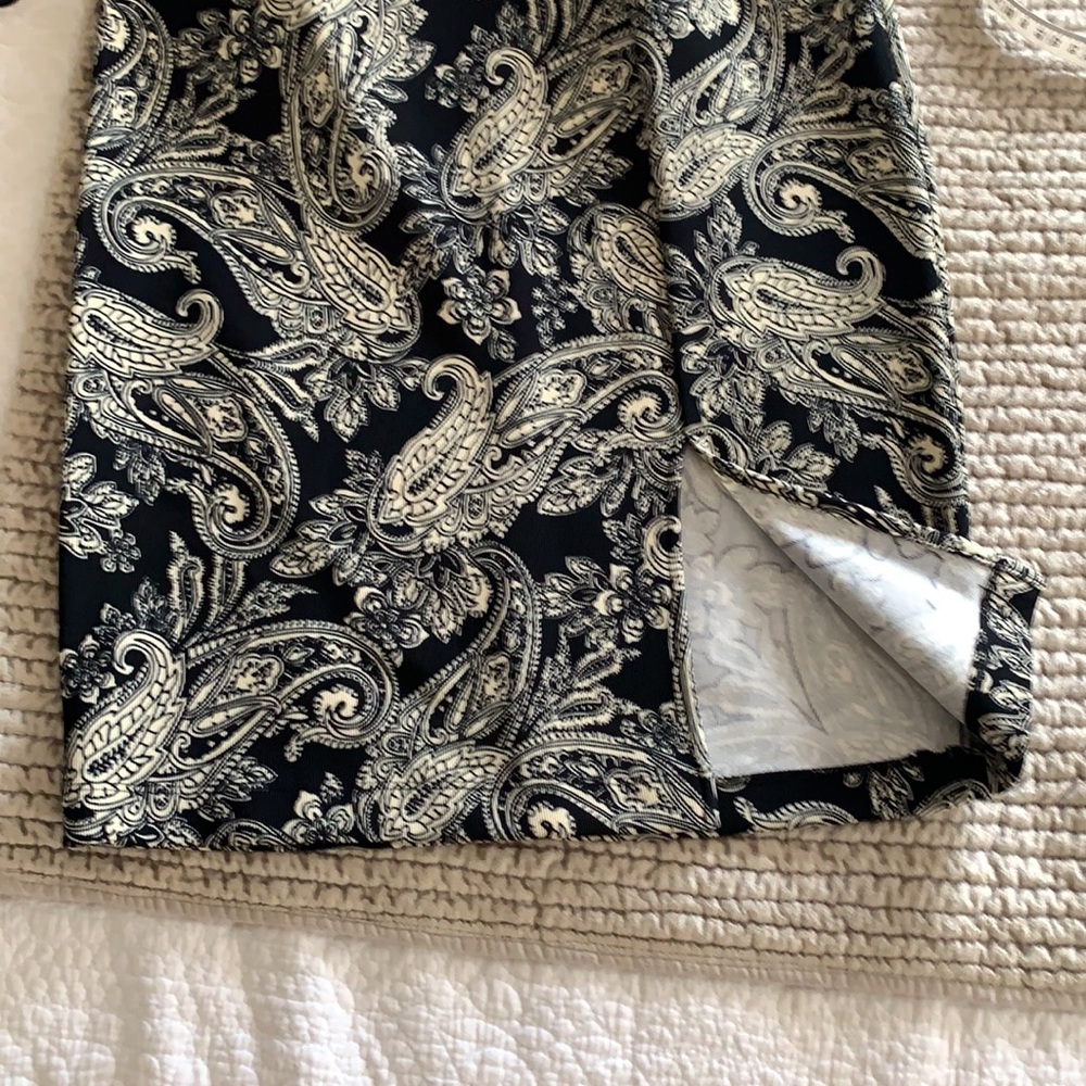 Dress - Picture 5 of 7
